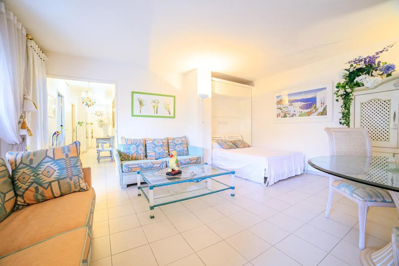 Appartement Les Allees Cannes