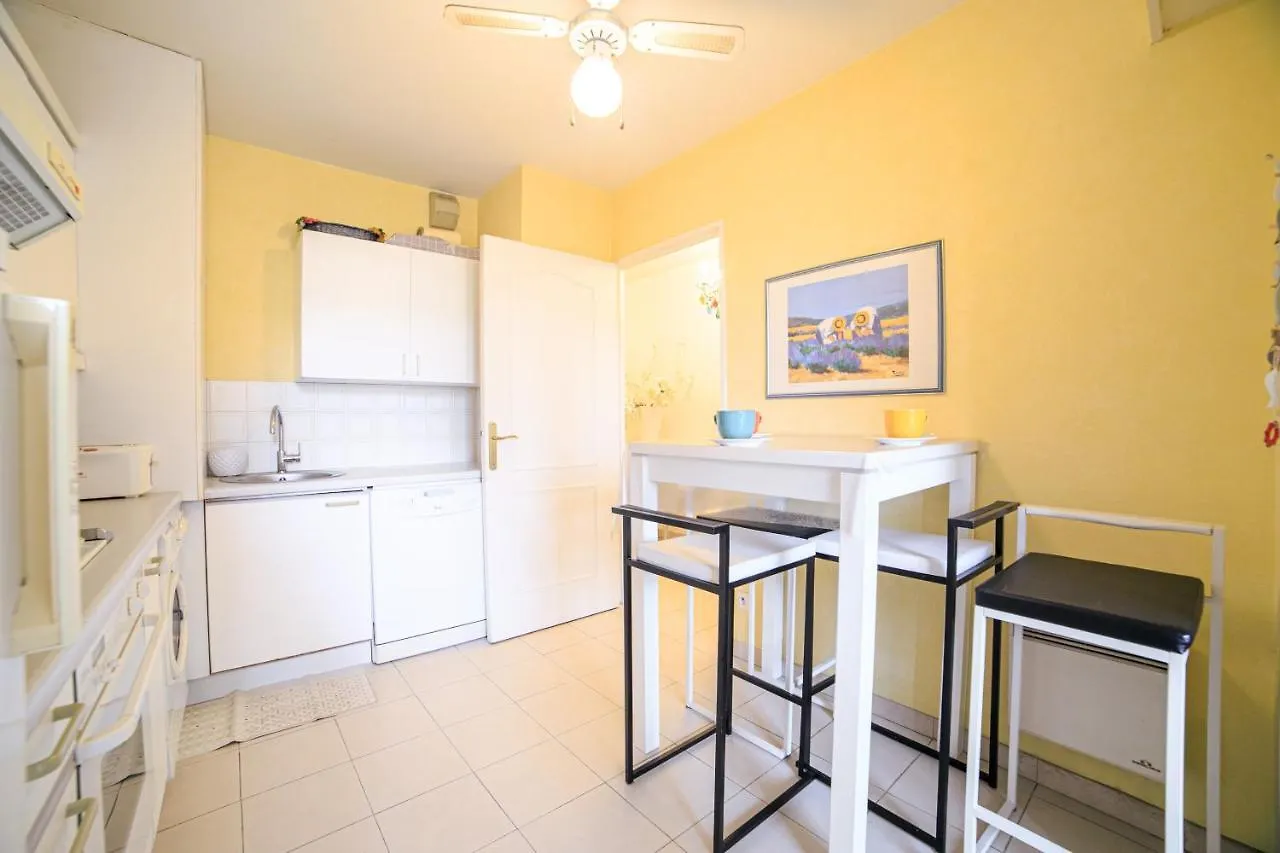 Apartman Appartement Les Allees Cannes
